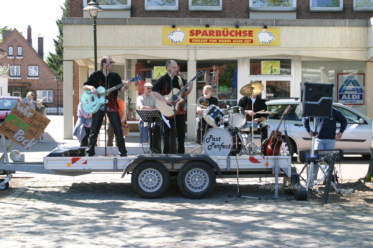 Bild 70 - NPD in Bramstedt am 1.5.07